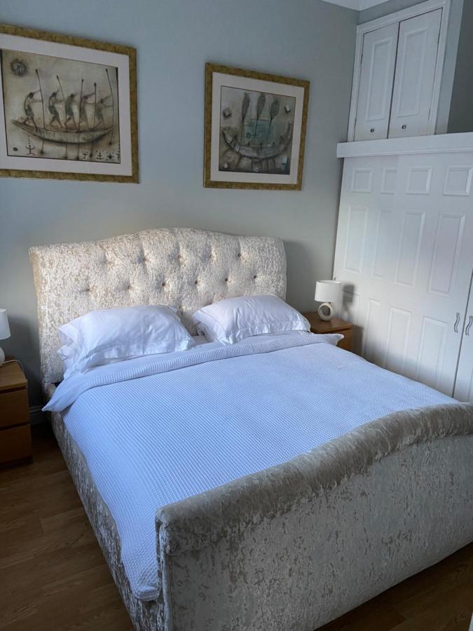 Cheerful One Bedroom Cottage With Parking Space. Glasgow Exterior photo
